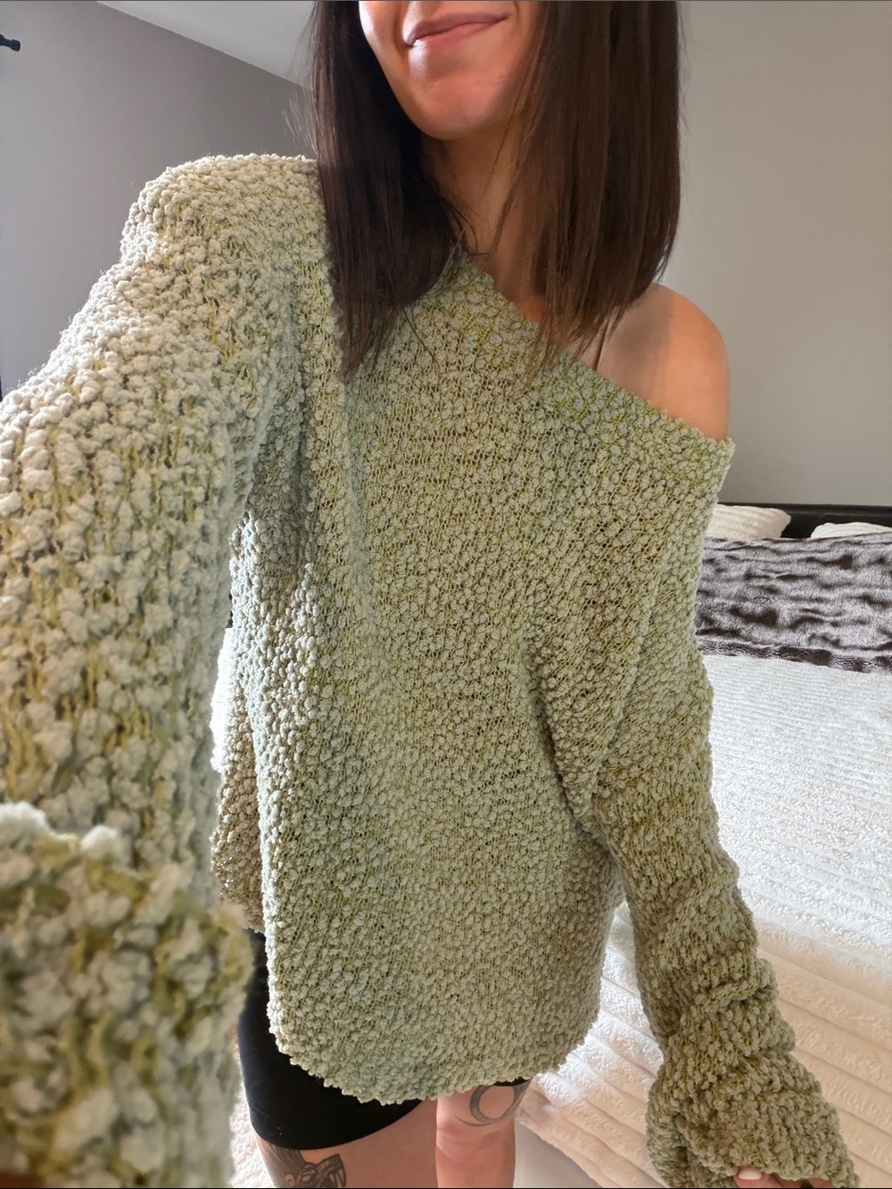 SHEIN Olive Textured Knit Cropped Sweater